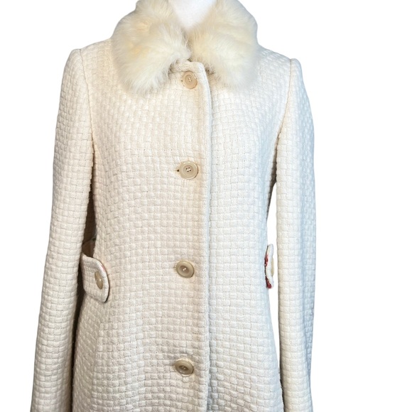 Moda International Off White coat faux fur collar, colorful floral lining - Picture 10 of 15